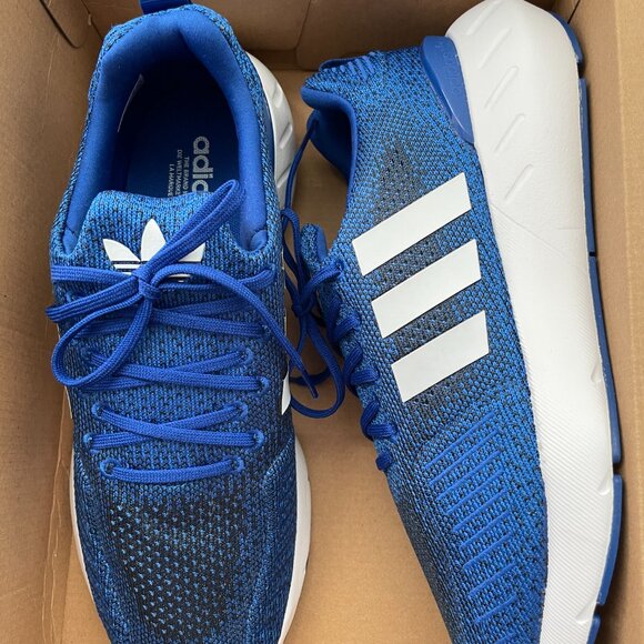 ADIDAS SWIFT RUN 22 SHOES - Picture 2 of 3